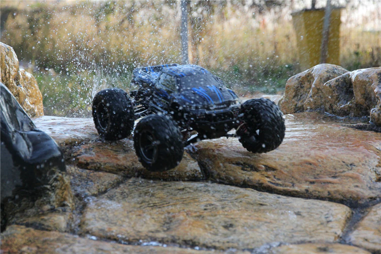 ON-ROAD RC CARS & TRUCKS