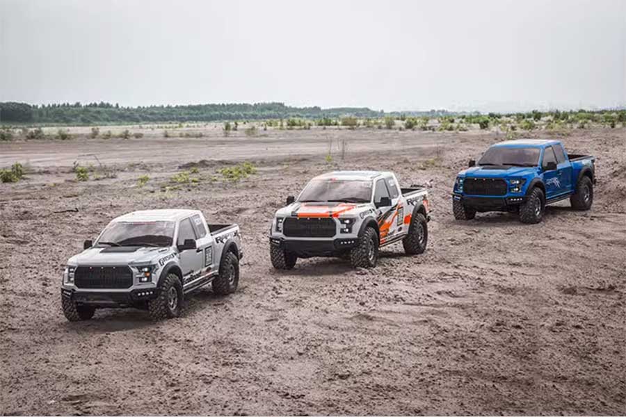 TRACTION HOBBY RC Cars