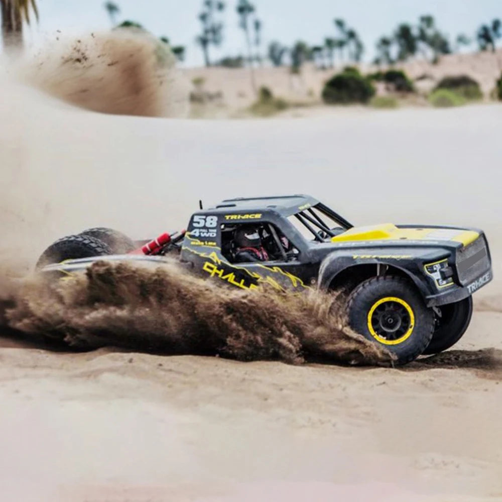 TRACTION Hobby KM Challenger 1/6 Scale 4WD Solid Rear Axle RC Desert Truck — ARTR / RTR - RC Car | FUNYAT