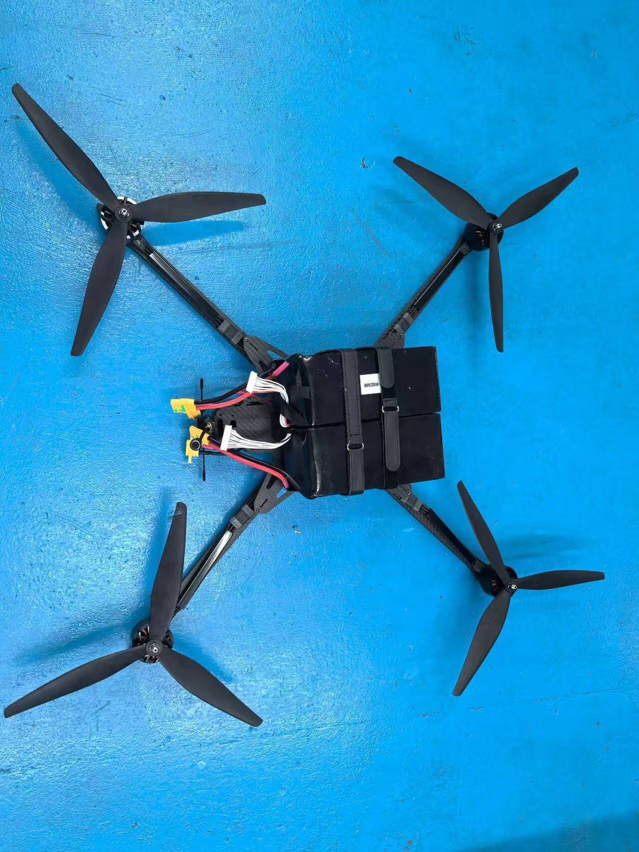 18-Inch FPV Drone — 8-20KG Payload, 10KM Range, 5.8G 3W VTX | FUNYAT