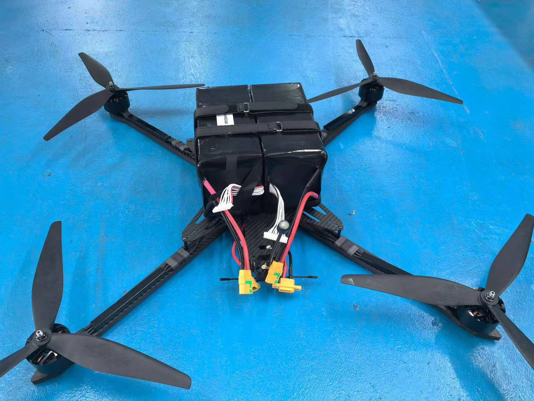 18-Inch FPV Drone — 8-20KG Payload, 10KM Range, 5.8G 3W VTX | FUNYAT