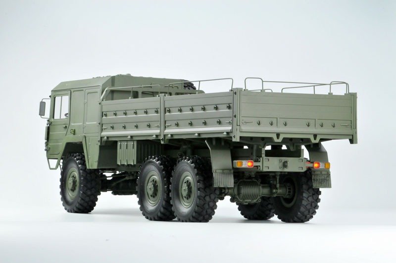 Side profile of CROSSRC MC6 6WD RC transport truck
