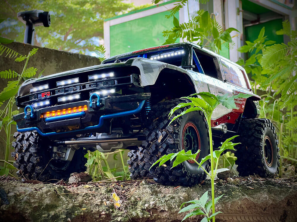 LED lights of MJX Hyper Go H8P Ford Bronco Baja 1000R