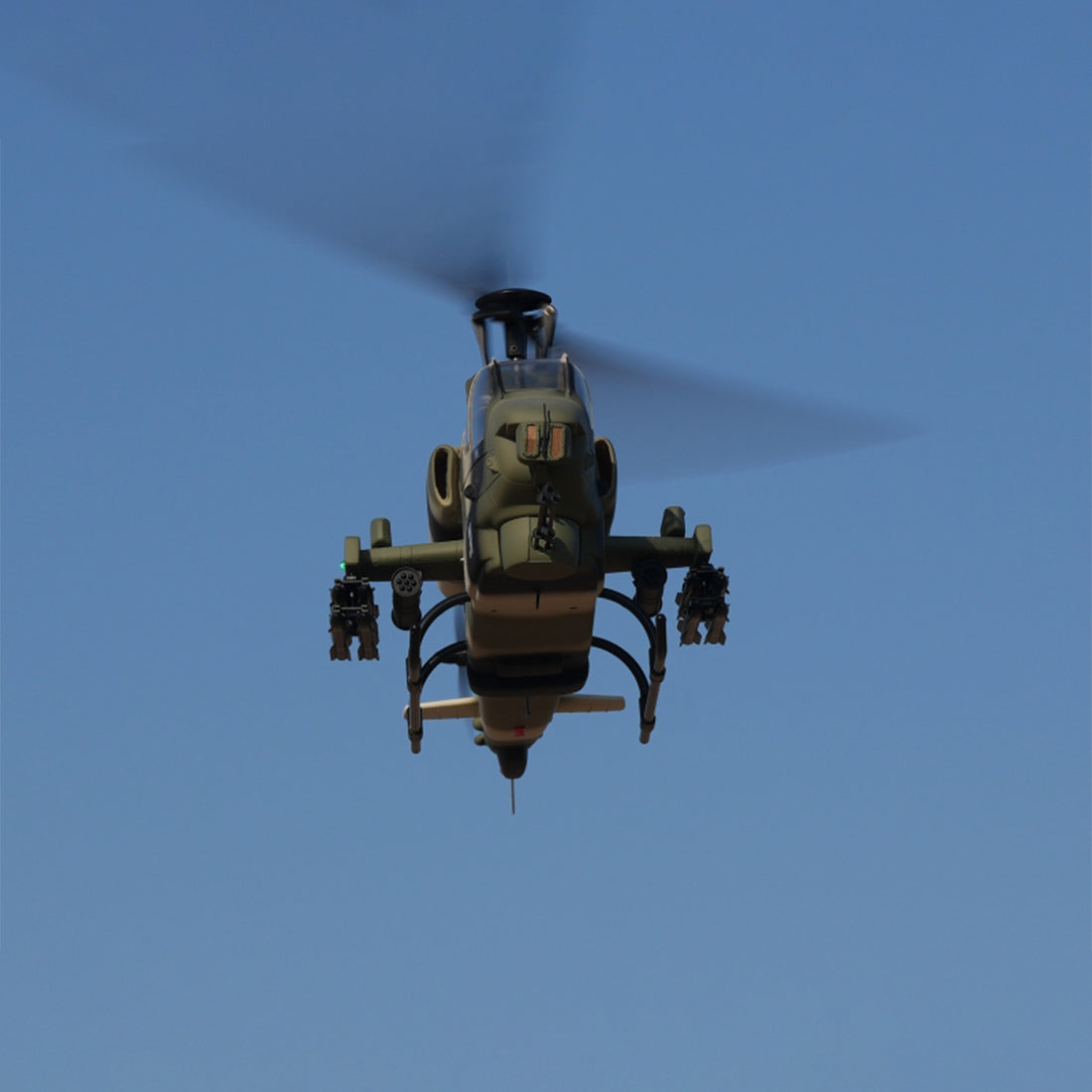 Top view of ROBAN AH-1 Cobra 470 military scale RC helicopter